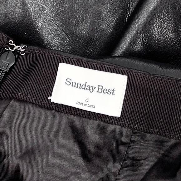 Aritzia Sunday Best Tatiana Skirt Vegan Leather Mini Slit Black 98686 Size 0 - Picture 4 of 4